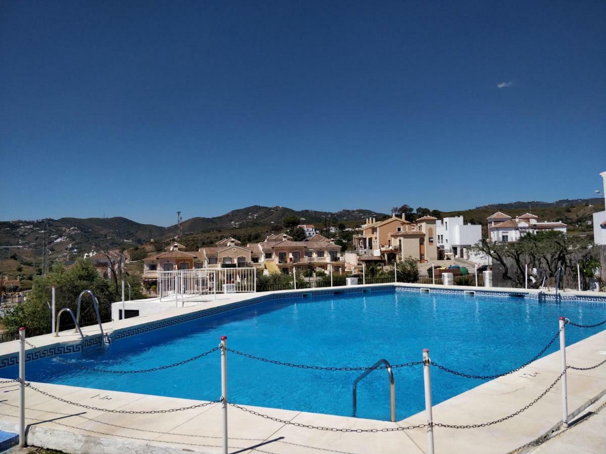Sunset View Apartment Nerja Bagian luar foto